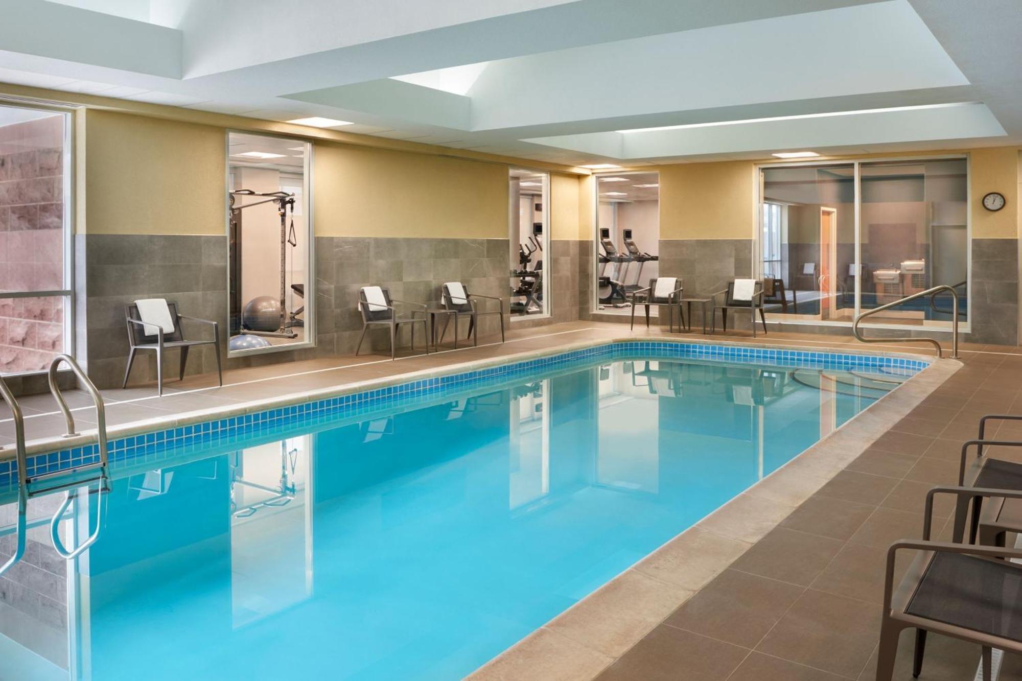 Courtyard by Marriott Toronto Markham Exteriör bild
